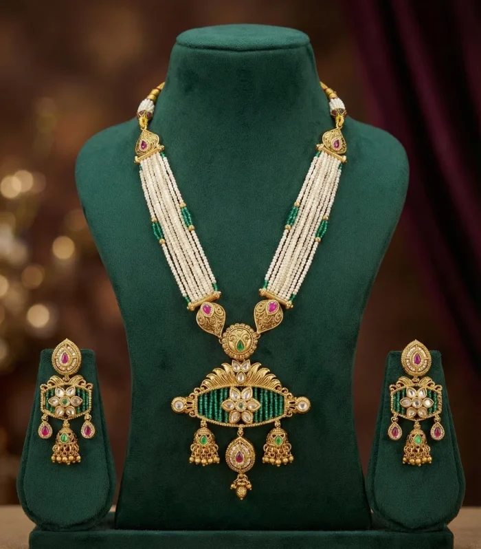 Elegant Heritage Necklace