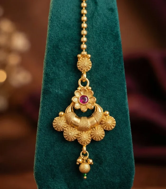 Nitya Elegant Rajwadi Maangtika